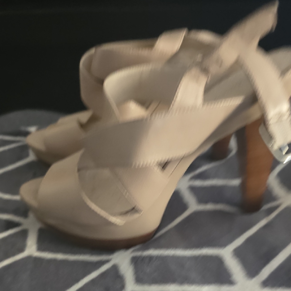 Elegant Cream Women's Heels